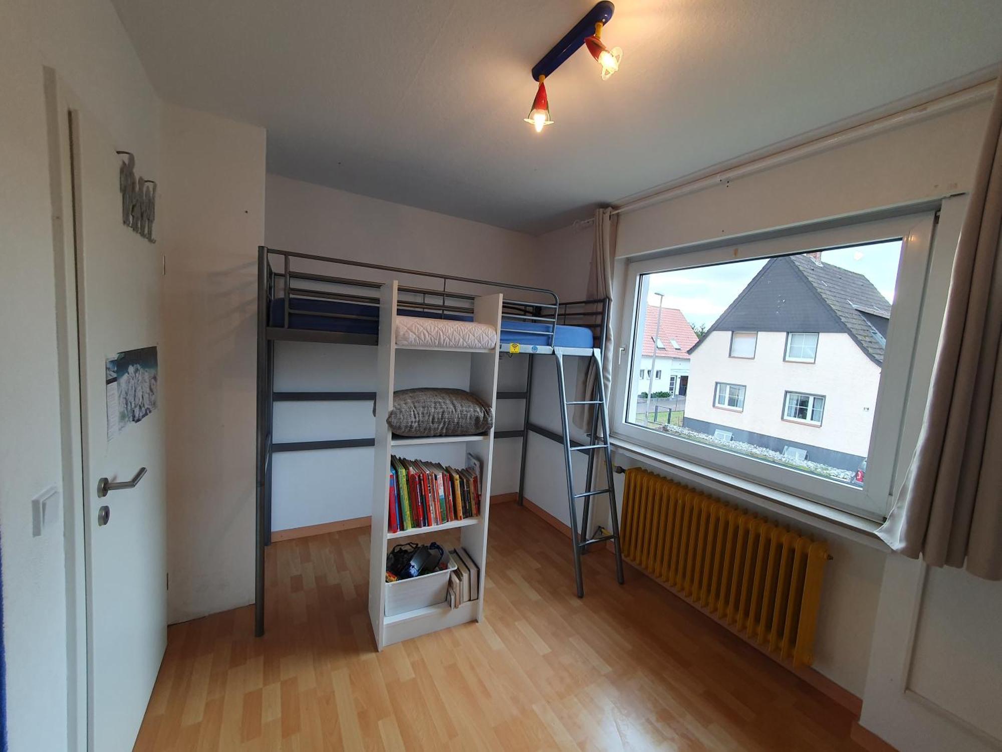 Geraeumiges Ferienhaus In Bad Salzuflen Mit Einfacher Ausstattung, Fuer Geschaeftsreisende, Gruppen Oder Familien Geeignet, 4 Schlafzimmer 아파트 외부 사진